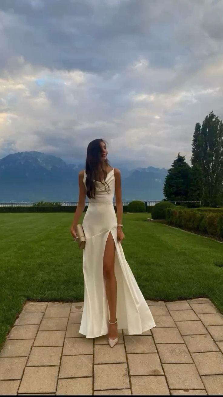 Gorgeous Mermaid Spaghetti Straps Floor-Length White Slit Prom Dresses Prom Dress Main image
