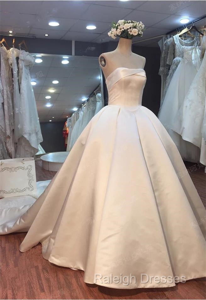 Gorgeous Satin Ball Gowns Strapless Wedding Dresses For Bride Secondary image