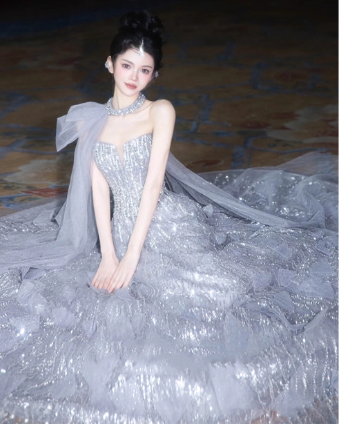 Gorgeous Silver Gray A-Line Strapless Sequined Train Formal Prom Dress
