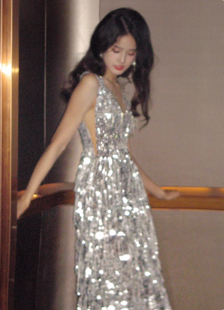 Gorgeous Silver V-Neck Tassel Sequin Long Formal Prom Dress Secondary image