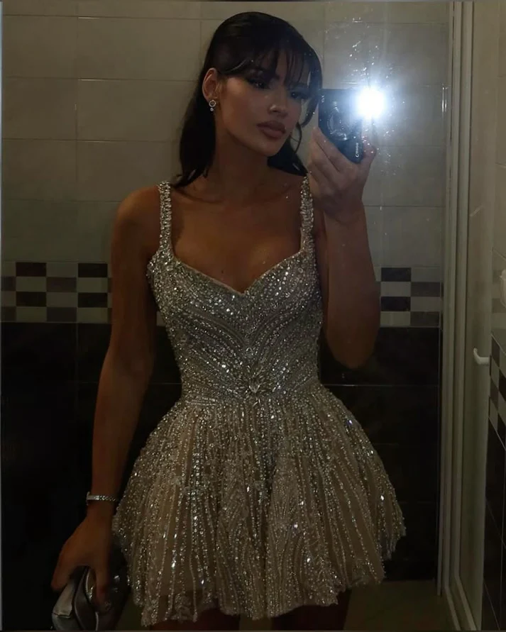 Gorgeous Tulle Beaded A-Line Cocktail Dresses Champagne Short Homecoming Dresses