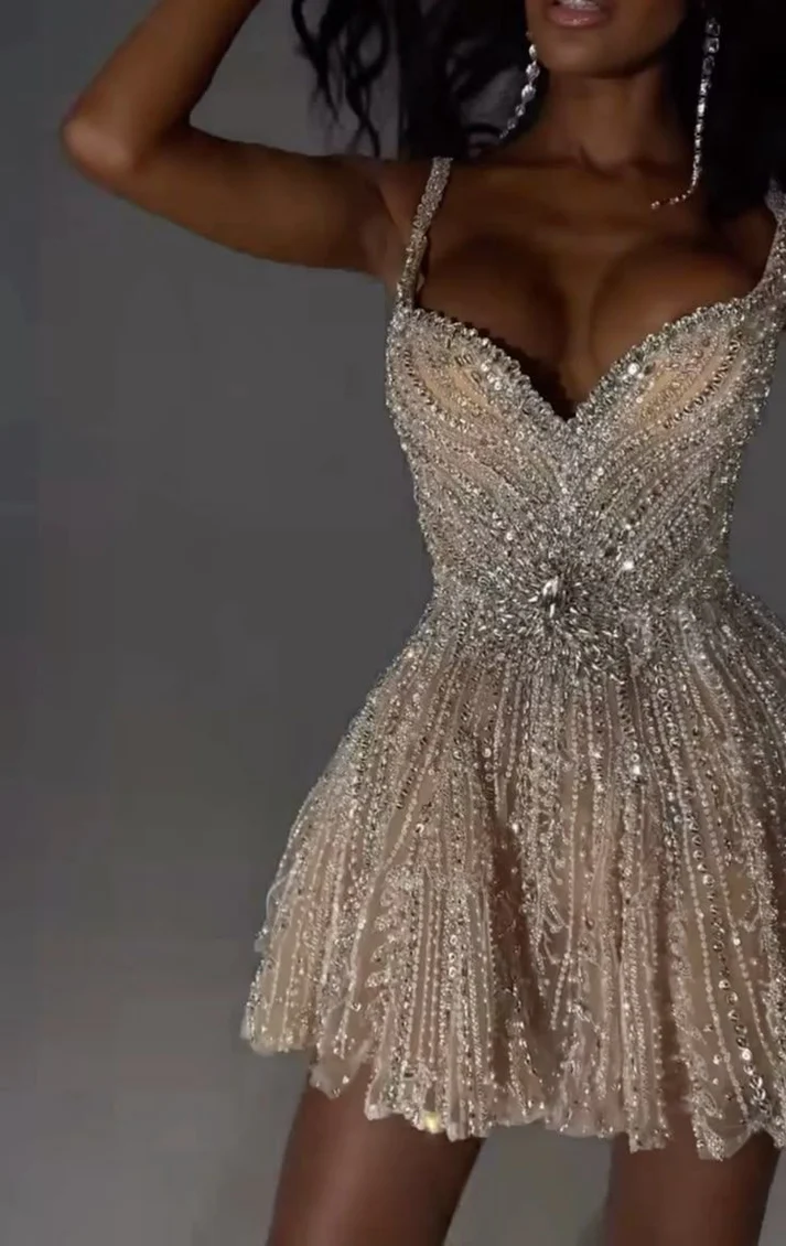 Gorgeous Tulle Beaded A-Line Cocktail Dresses Champagne Short Homecoming Dresses
