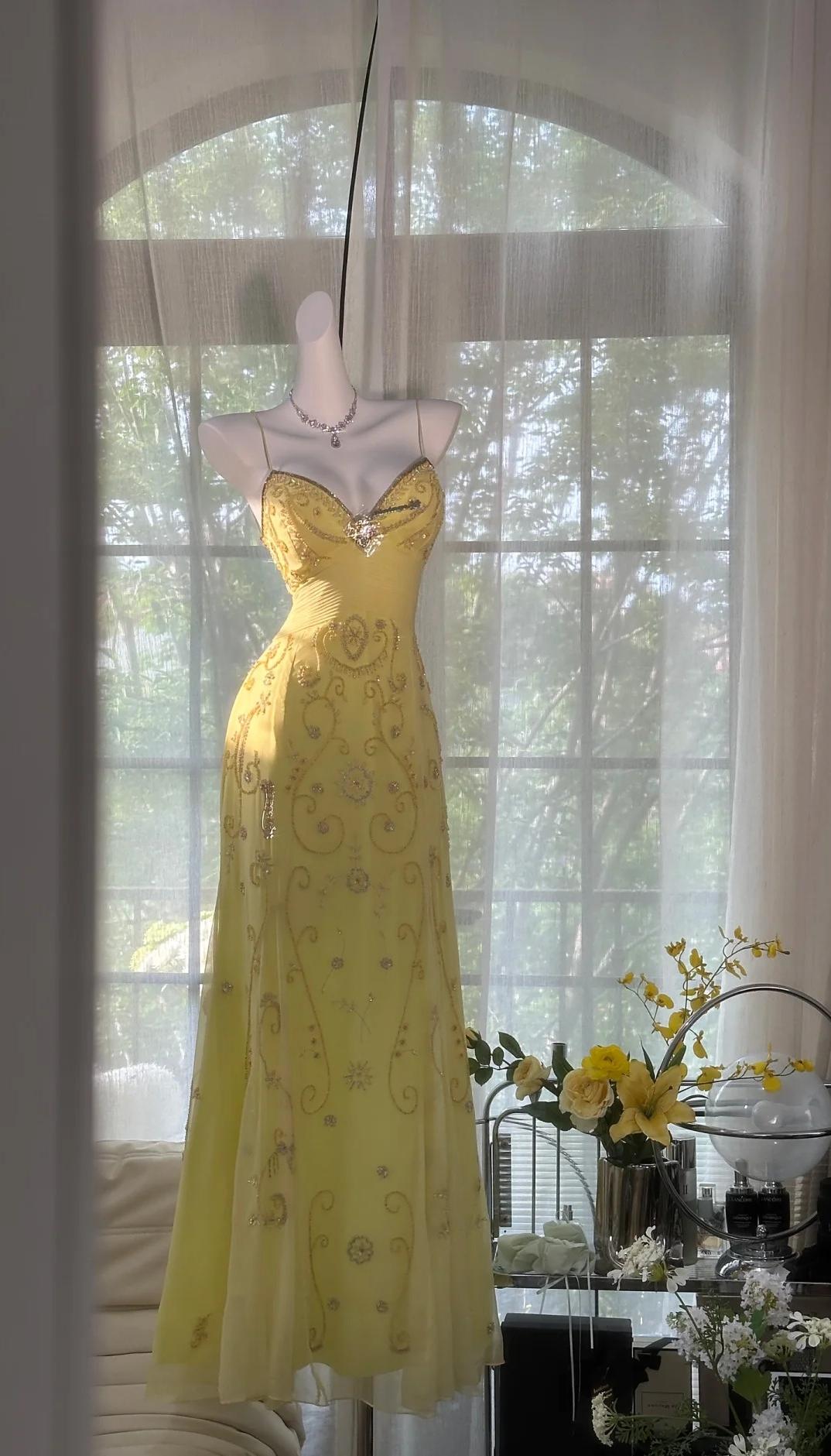 Gorgeous Butter Yellow Spaghetti Straps A-Line Tulle Beaded Prom Dress Long Backless Prom Gown