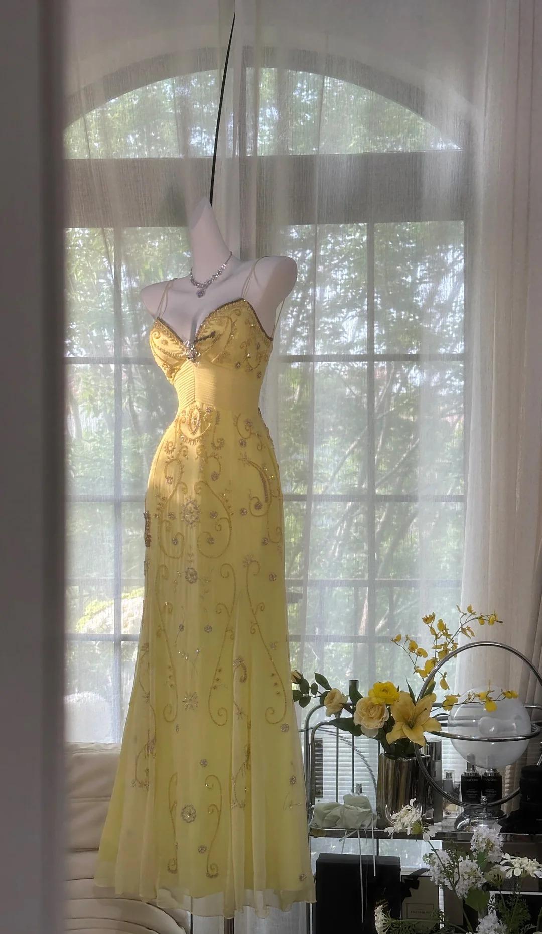 Gorgeous Butter Yellow Spaghetti Straps A-Line Tulle Beaded Prom Dress Long Backless Prom Gown
