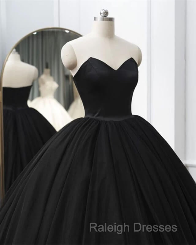 Gothic Black Strapless Quinceanera Dress Ball Gown Secondary image