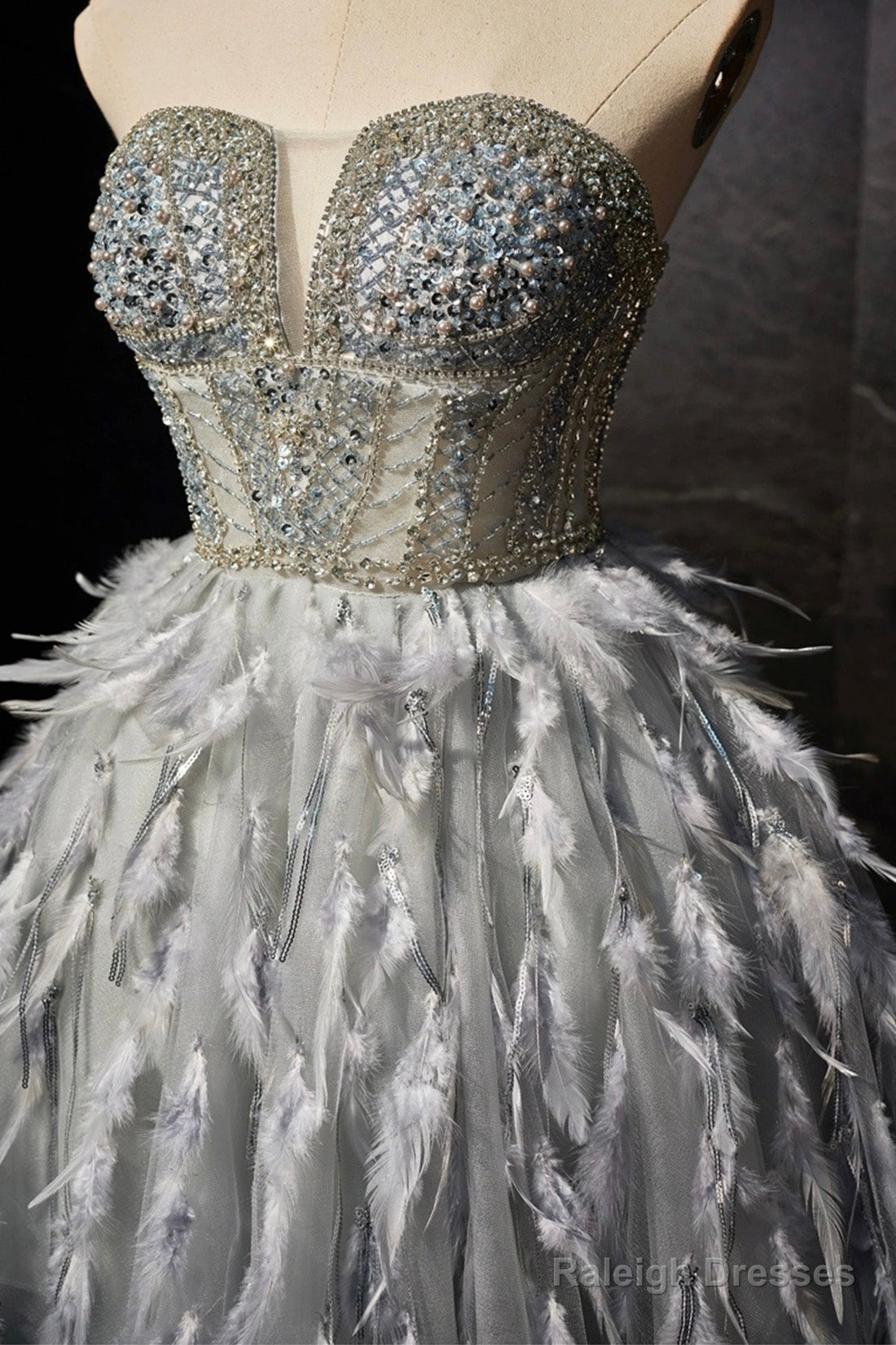 Gray Feather Short Prom Dresses Lovely Handmade Beading Pearl Sequins Prom Dresses Secondary image
