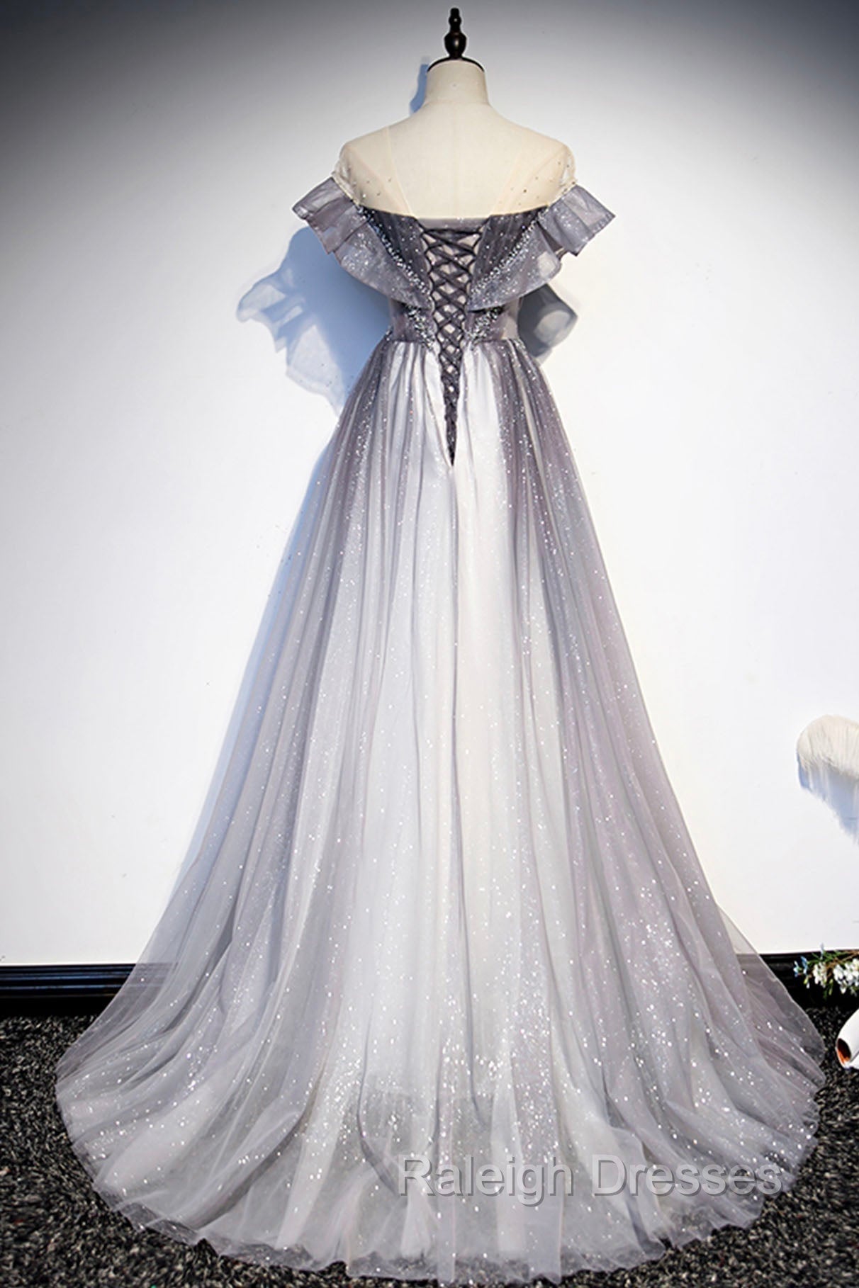 Gray Scoop Neckline Tulle Long Formal Dress, A-Line Evening Graduation Dress