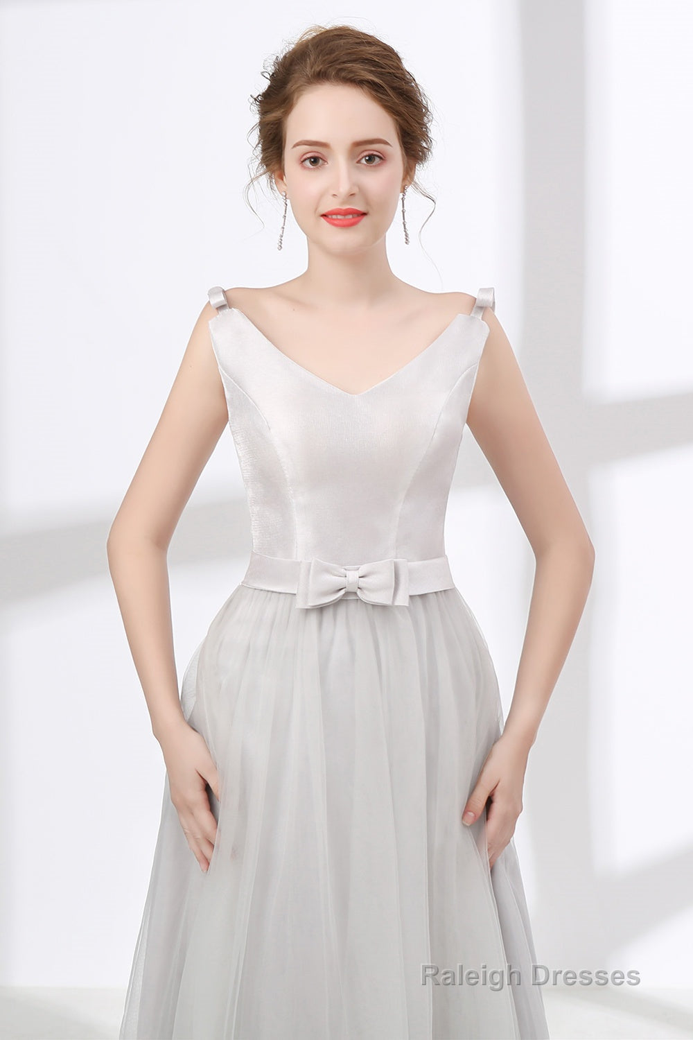 Gray Silver V Neck Tulle Prom Dresses Secondary image