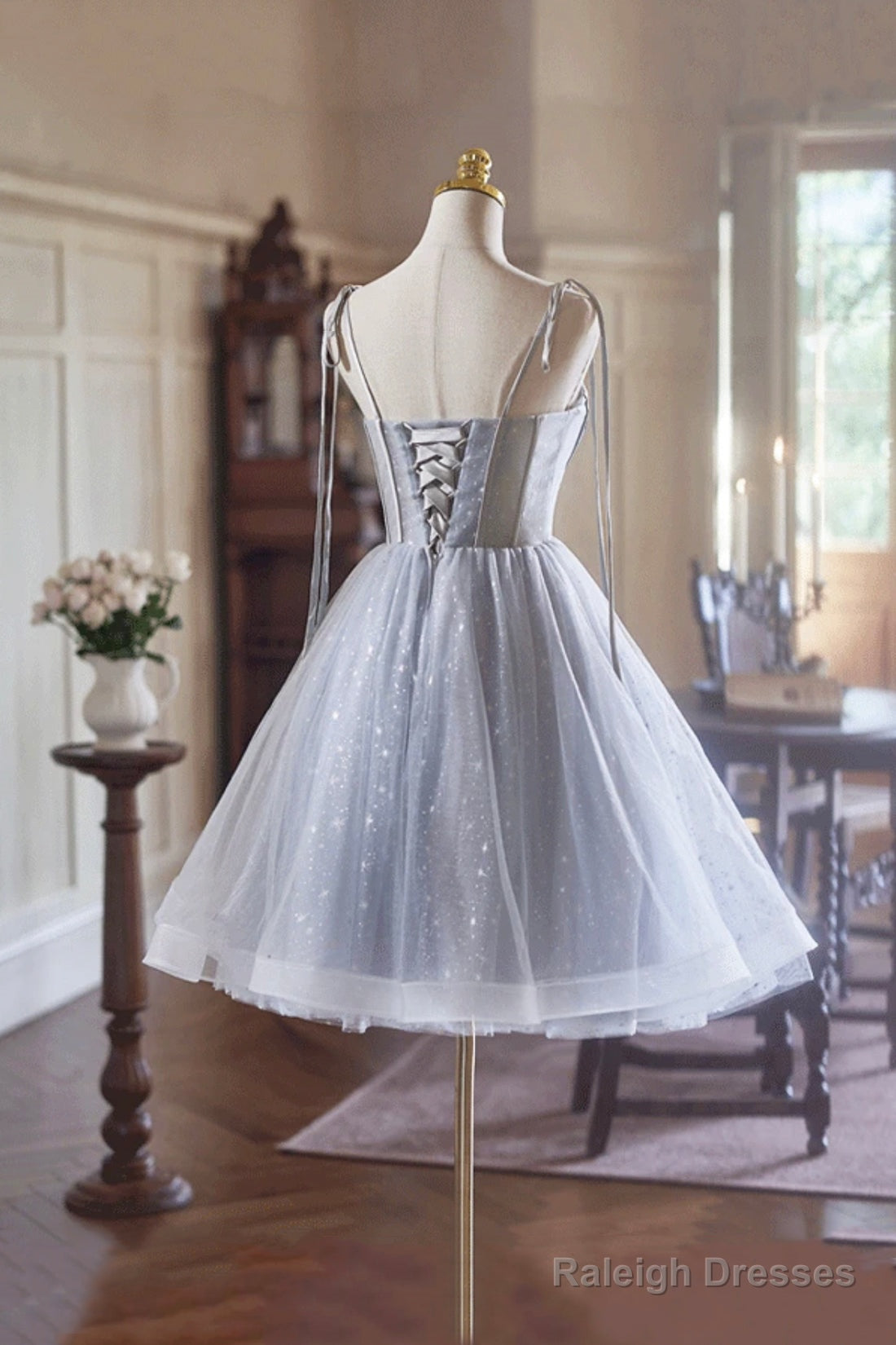 Gray Spaghetti Strap Tulle Short Prom Dress, Lovely A-Line Party Dress With Corset