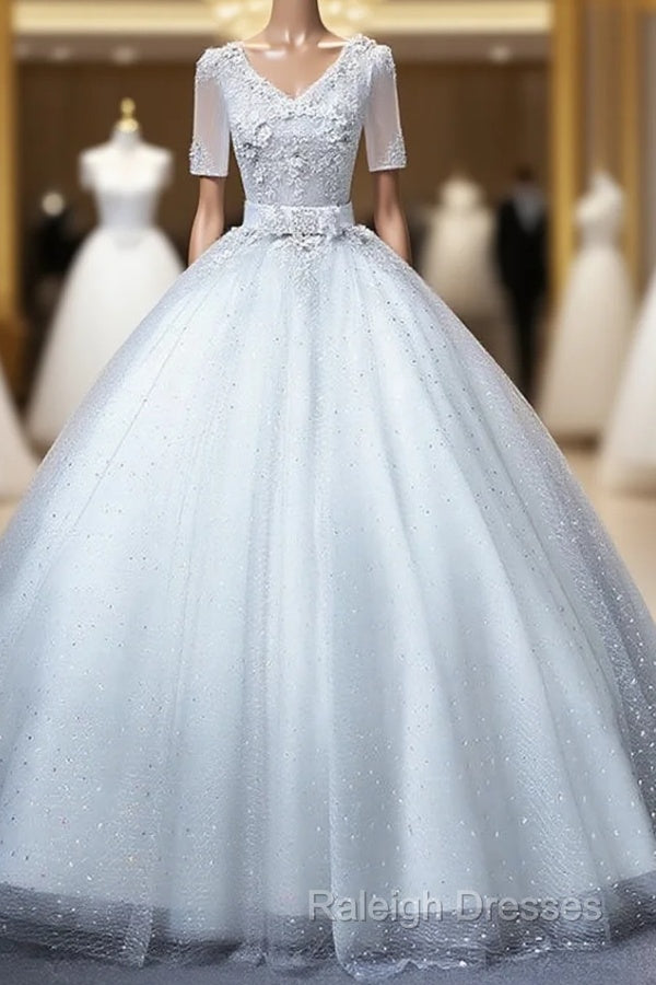 Gray Tulle V-neck Short Sleeve Appliques Quinceanera Dress Main image