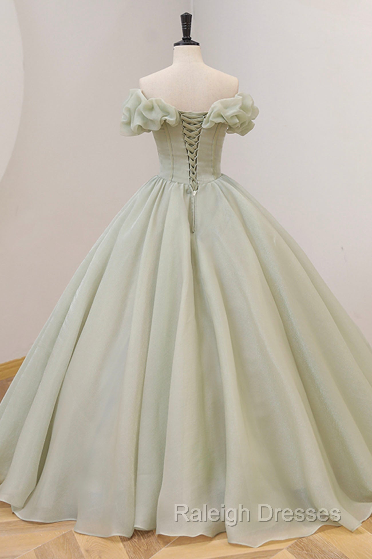 Green A Line Tulle Prom Dresses Long with Beaded Off the Shoulder Prom Dresses