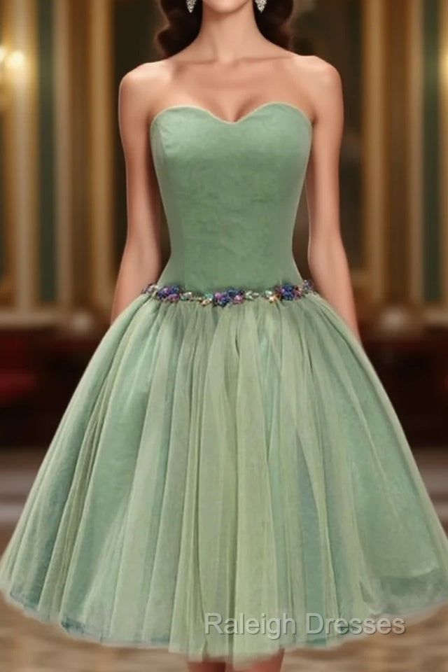 Green Ball-Gown Sweetheart Short Tulle Homecoming Dress With Beading Main image