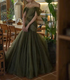 Green Beautiful Elegant Long Tulle Off-Shoulder Ball Gown Evening Dress
