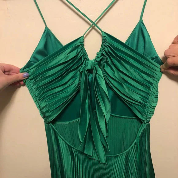 Green Long Pleated Prom Dresses