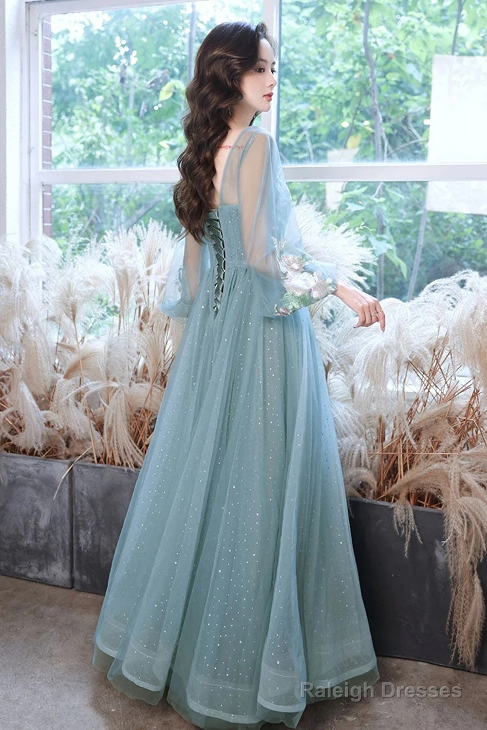 Green Long Sleeves With Lace Flowers Prom Dresses A-Line Tulle Prom Dresses