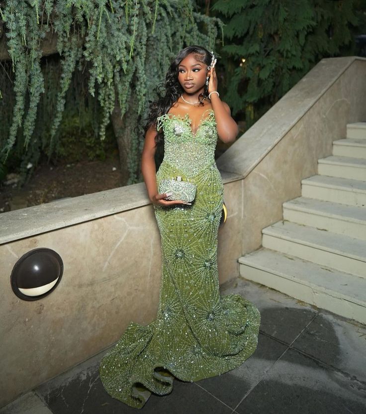 Green Mermaid Long Prom Gowns Shinny Prom Dresses Secondary image