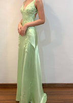 Green Mermaid V Neck Appliques Satin Open Back Prom Dresses Long Outfits