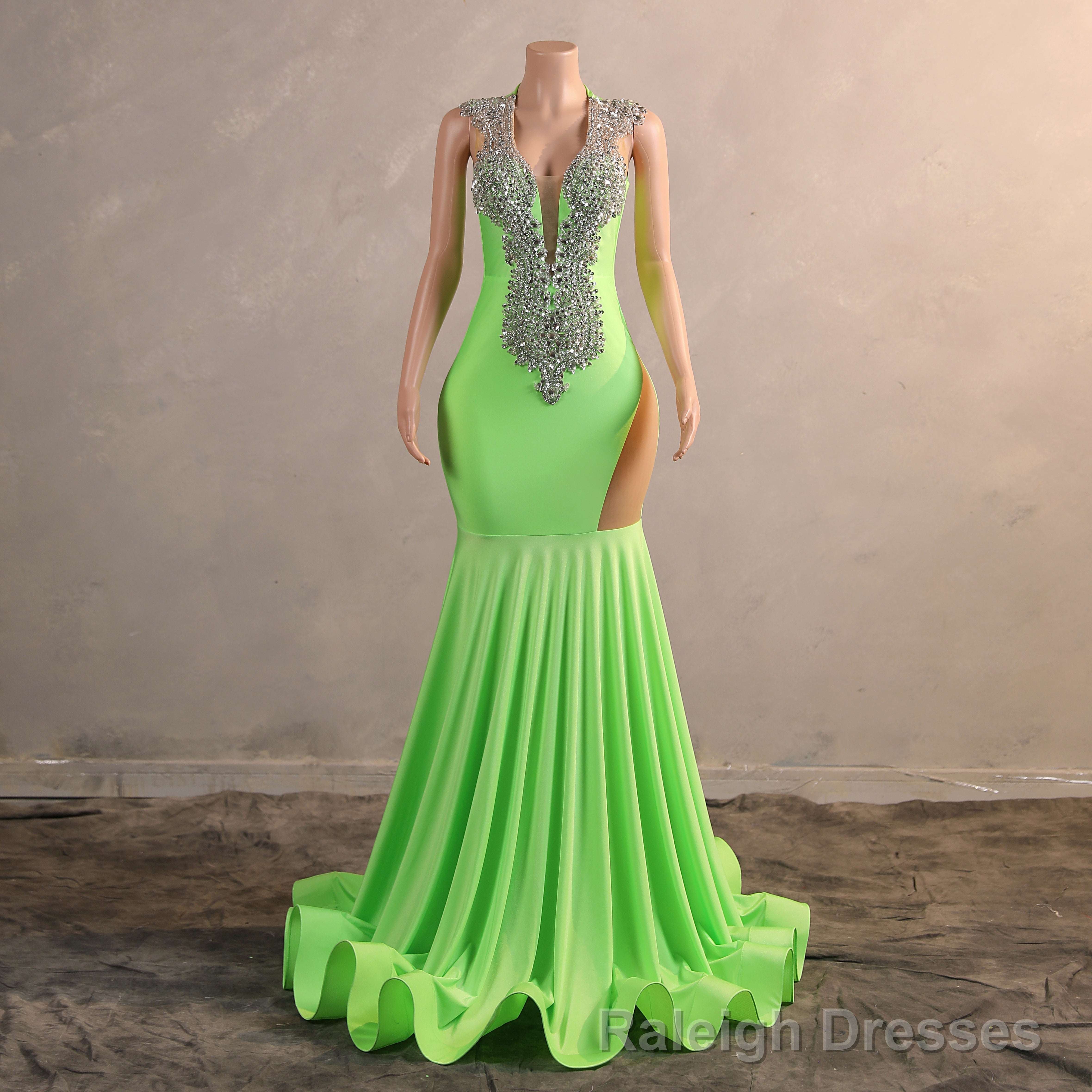 Green Mermaid V-NECK Prom Dresses Sequined Open Back Sleeveless Lace Crystal Formal Evening Party Gowns Main image