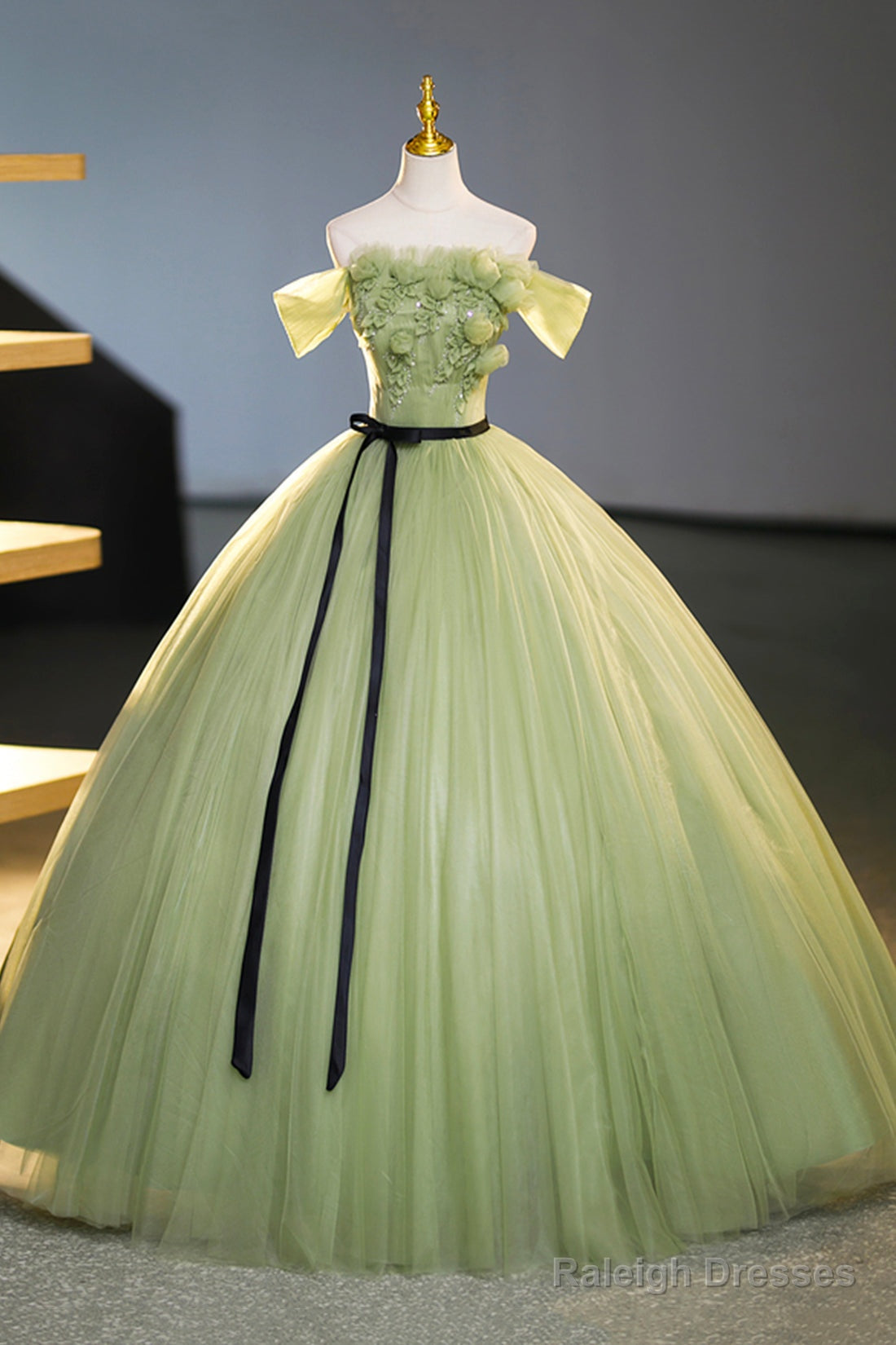 Green Off-Shoulder Tulle Long Prom Dresses Beautiful A-Line Prom Dresses