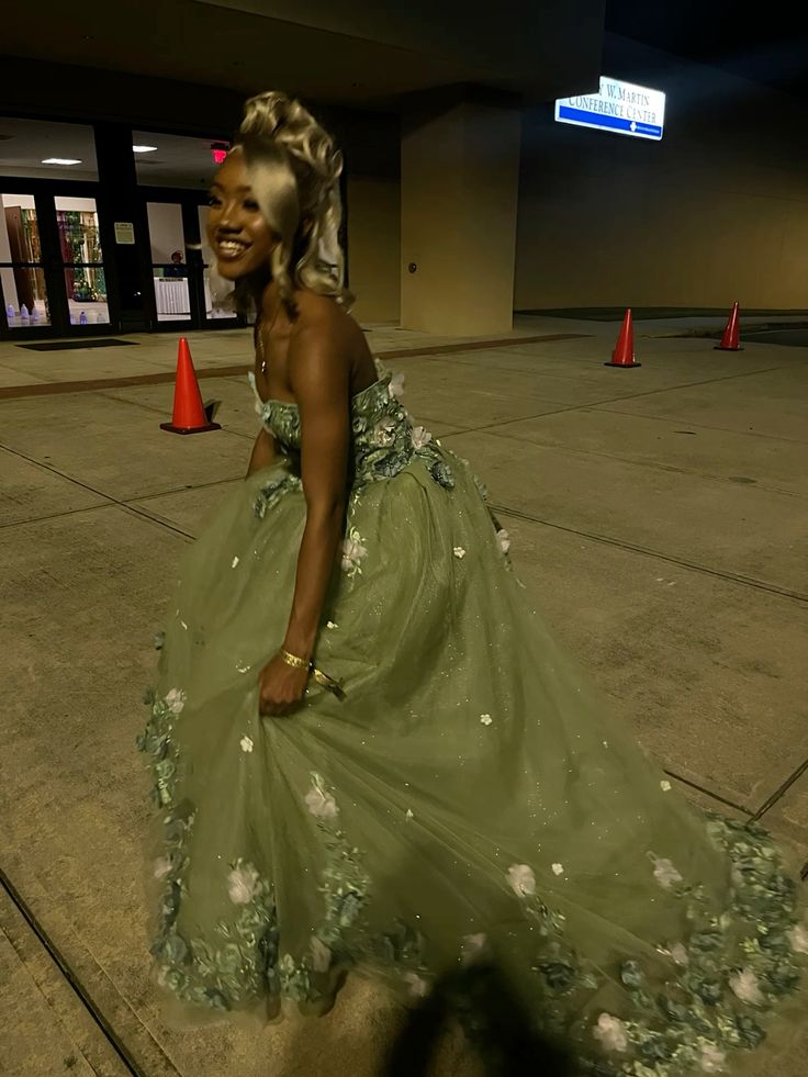 Green Strapless Prom Dresses Long With Appliques
