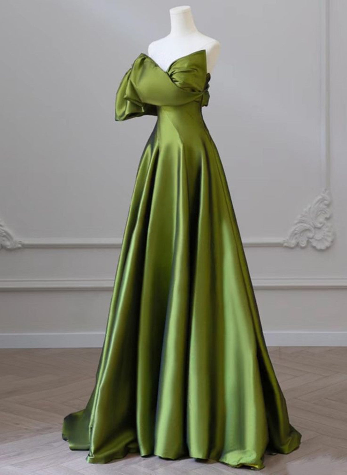 Green One-Shoulder Short Sleeves Backless Sweep Train Prom Dresses Green Prom Dresses Secondary image