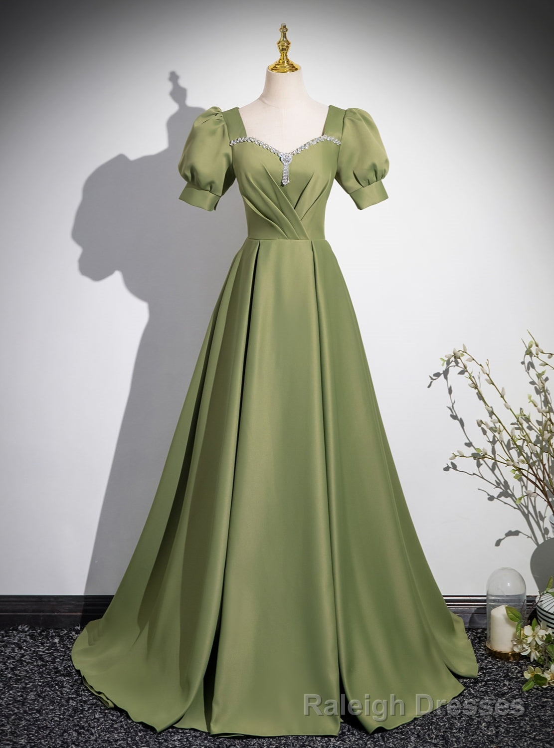 Green Satin Short Sleeve Pleats Prom Dress Main image