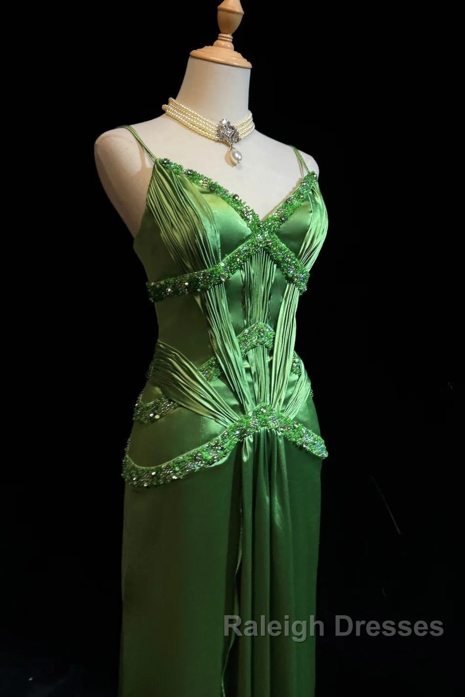 Green Spaghetti Strap Sheath Satin Beaded Prom Dress Evening Gown