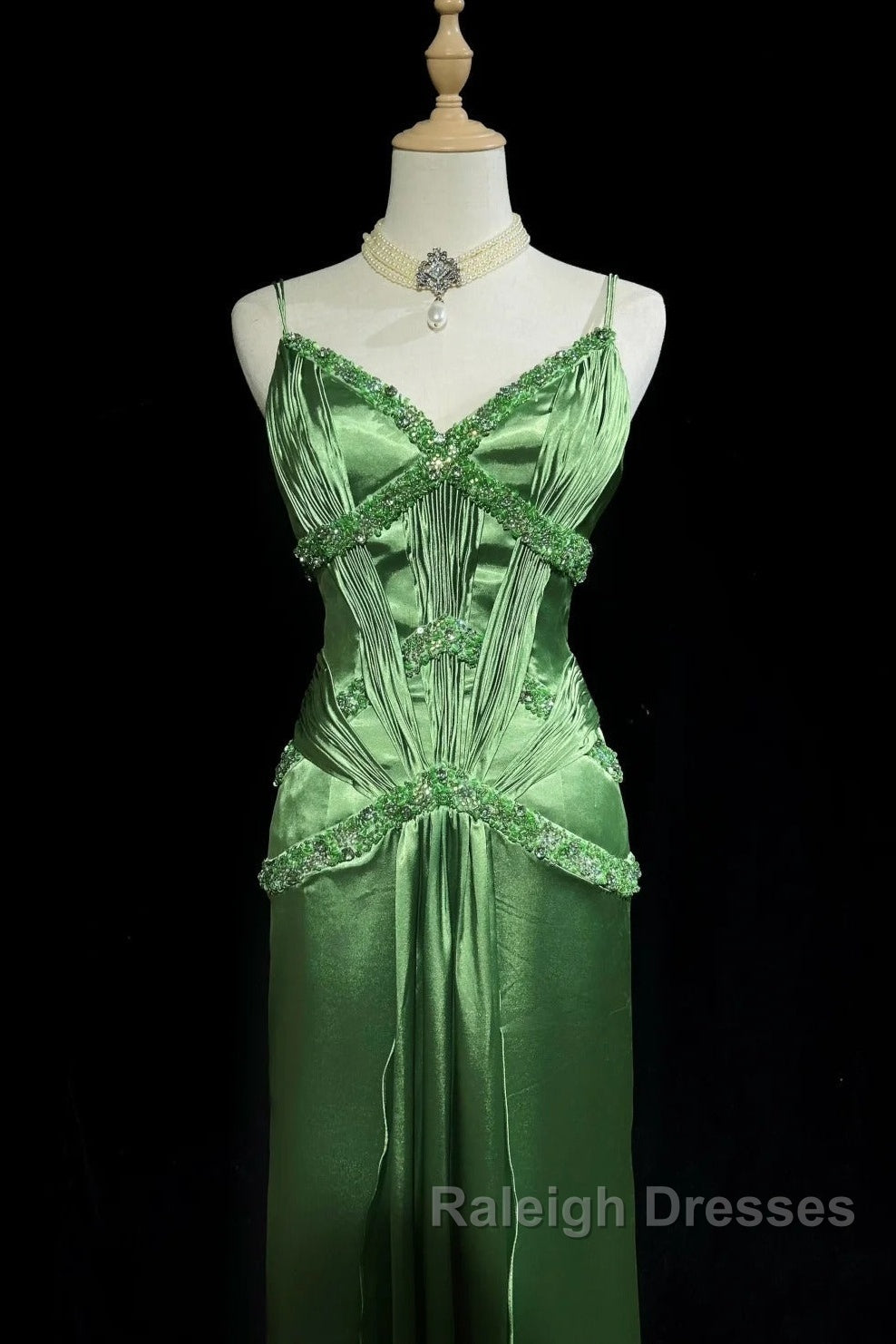 Green Spaghetti Strap Sheath Satin Beaded Prom Dress Evening Gown