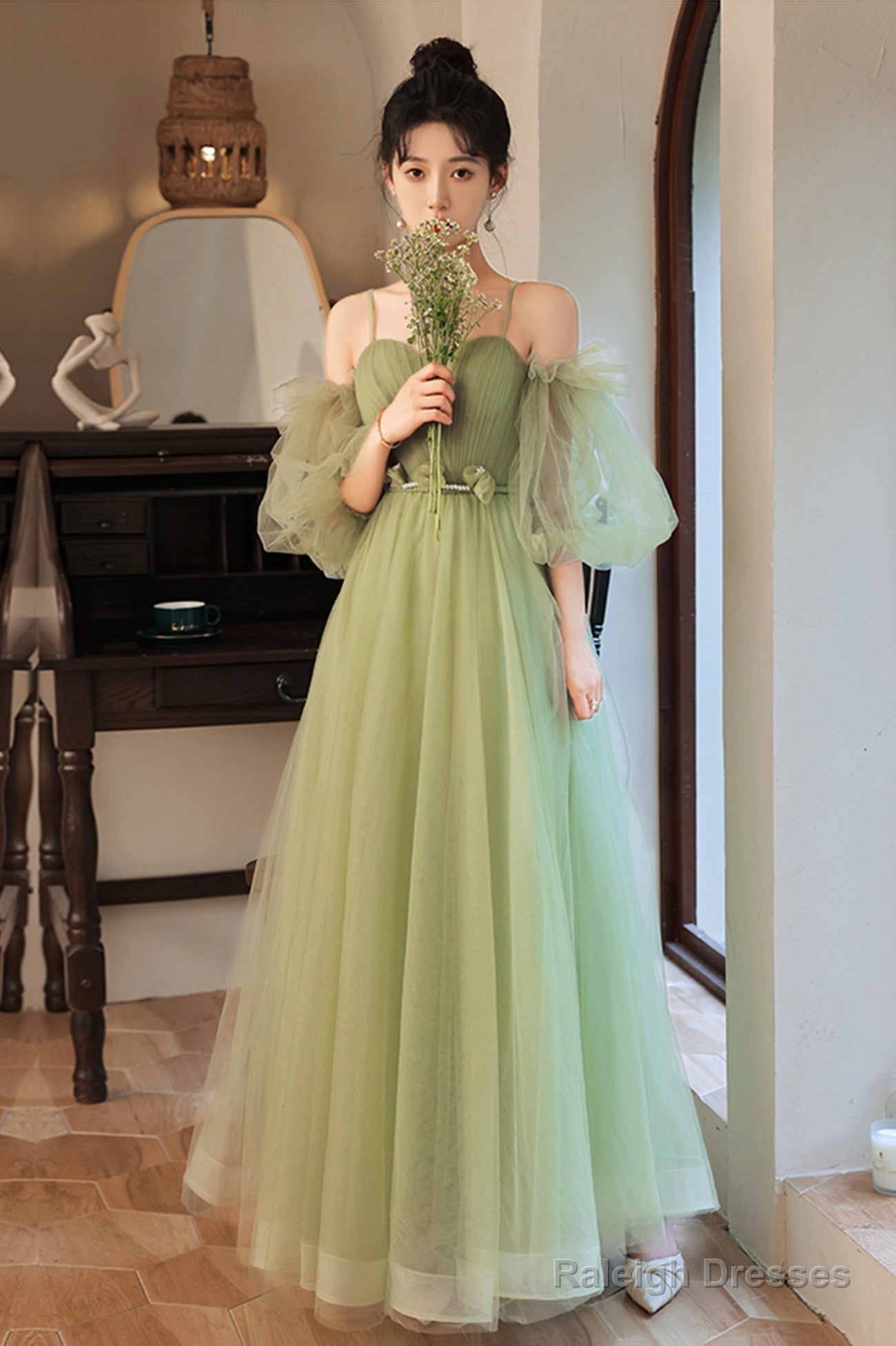 Green Spaghetti Straps Tulle Party Dress, Green Sweetheart Long Prom Dress