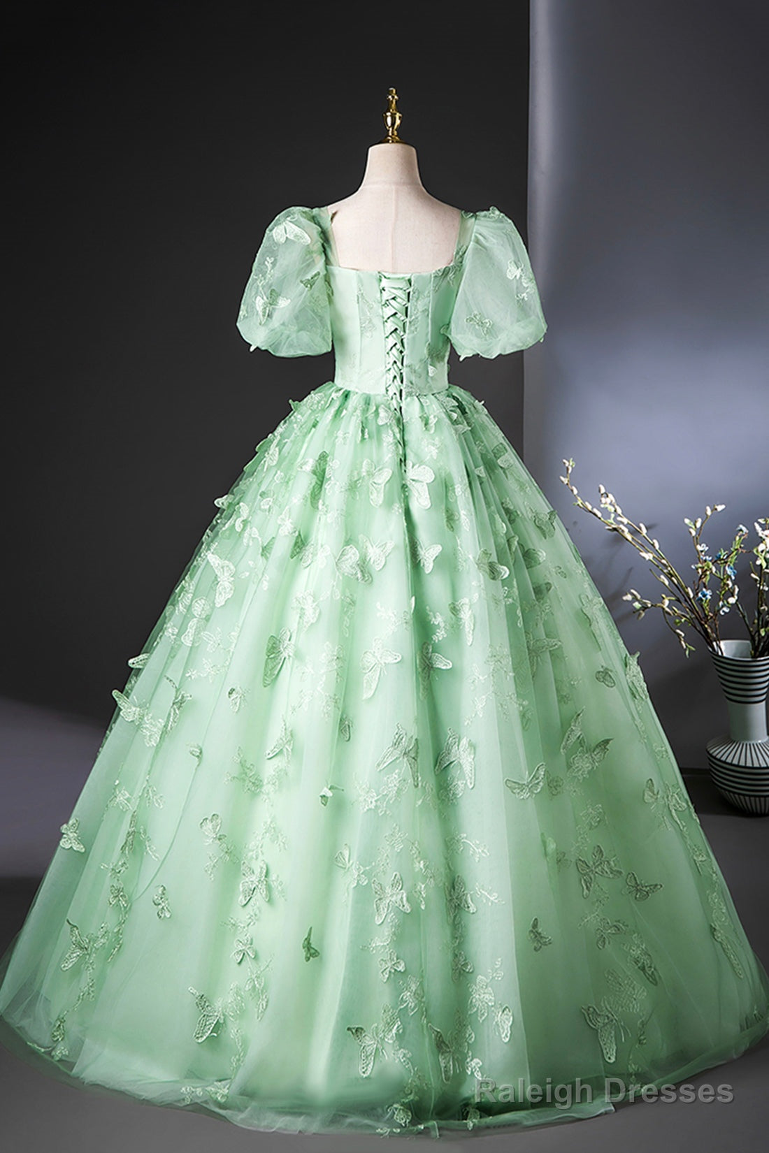 Green Tulle Long A-Line Prom Dresses With Butterfly Lace Beautiful Short Sleeve Prom Dresses