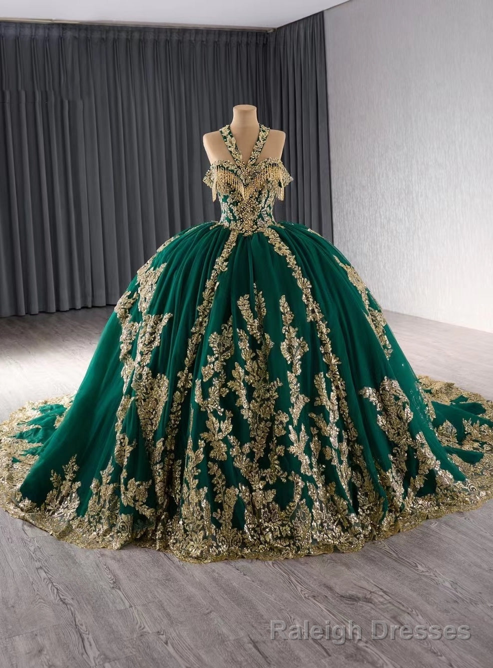 Green Tulle Sequins Halter Prom Dress Main image