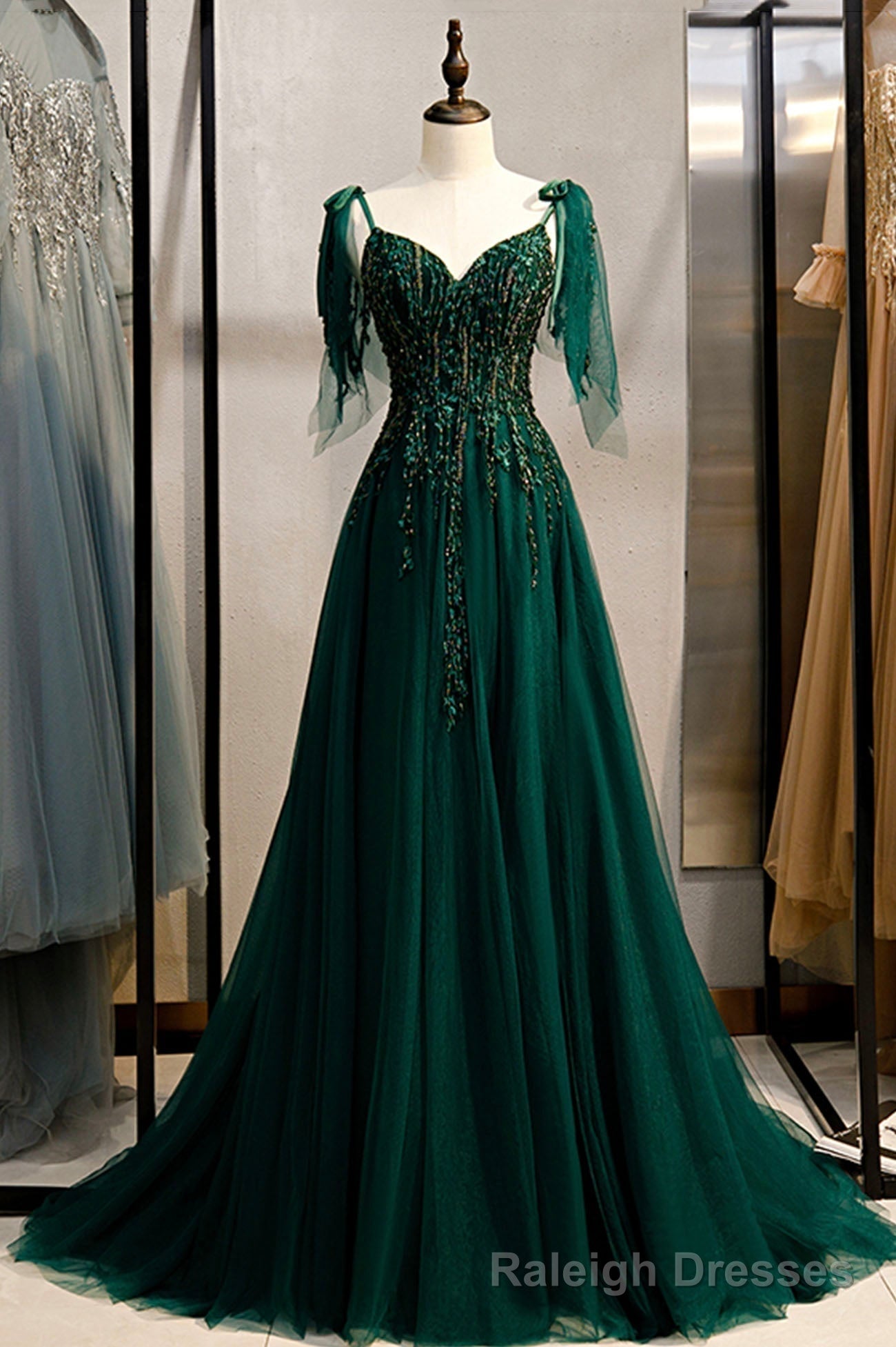 Green V-Neck Lace Long Prom Dress, A-Line Spaghetti Straps Evening Dress Secondary image