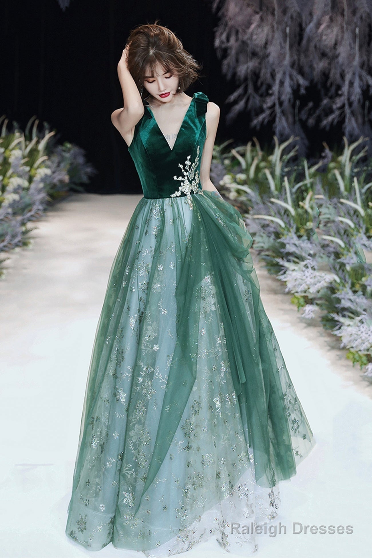 Green Velvet Tulle Long Prom Dresses, V-Neck Green Evening Dresses Secondary image