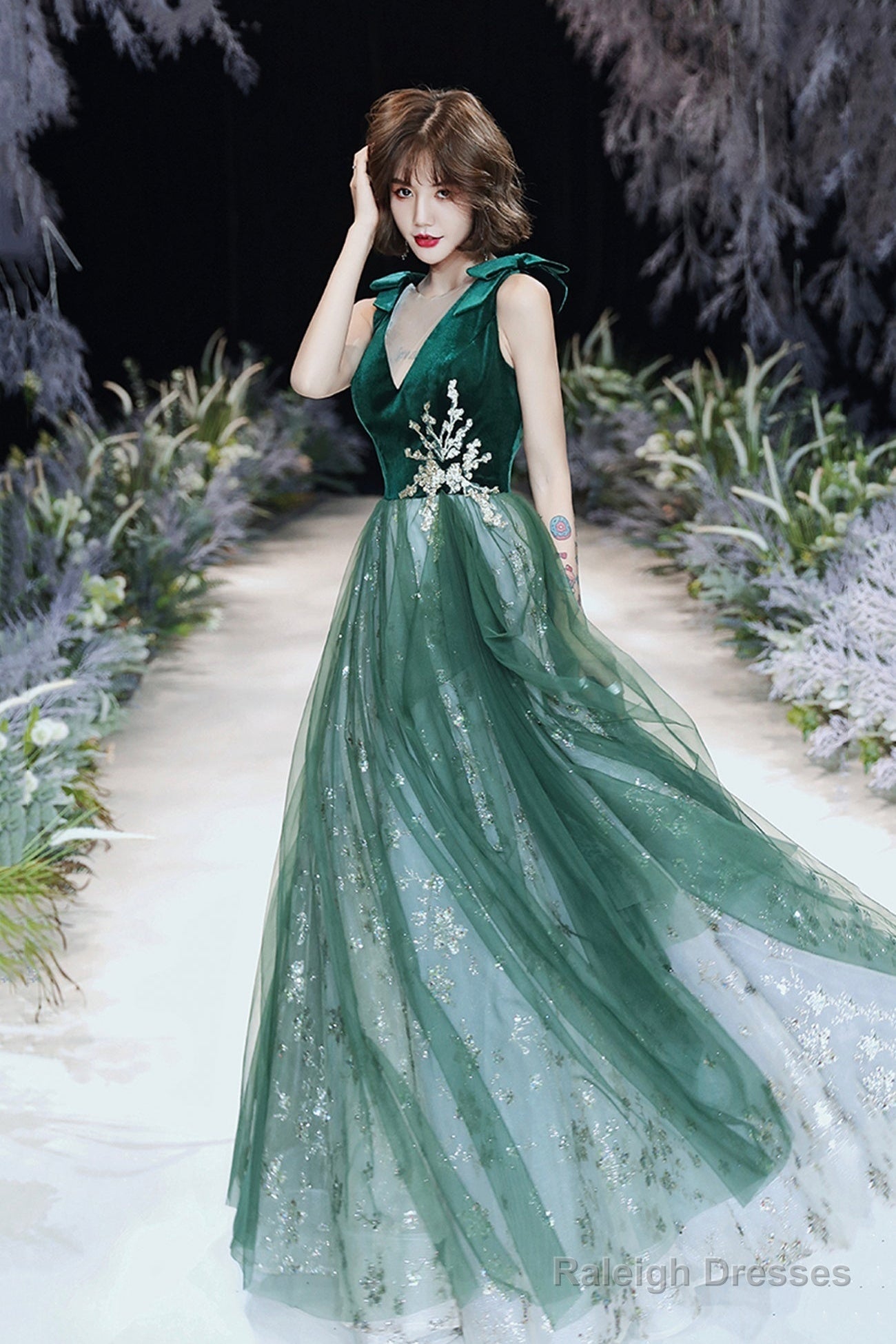Green Velvet Tulle Long Prom Dresses, V-Neck Green Evening Dresses
