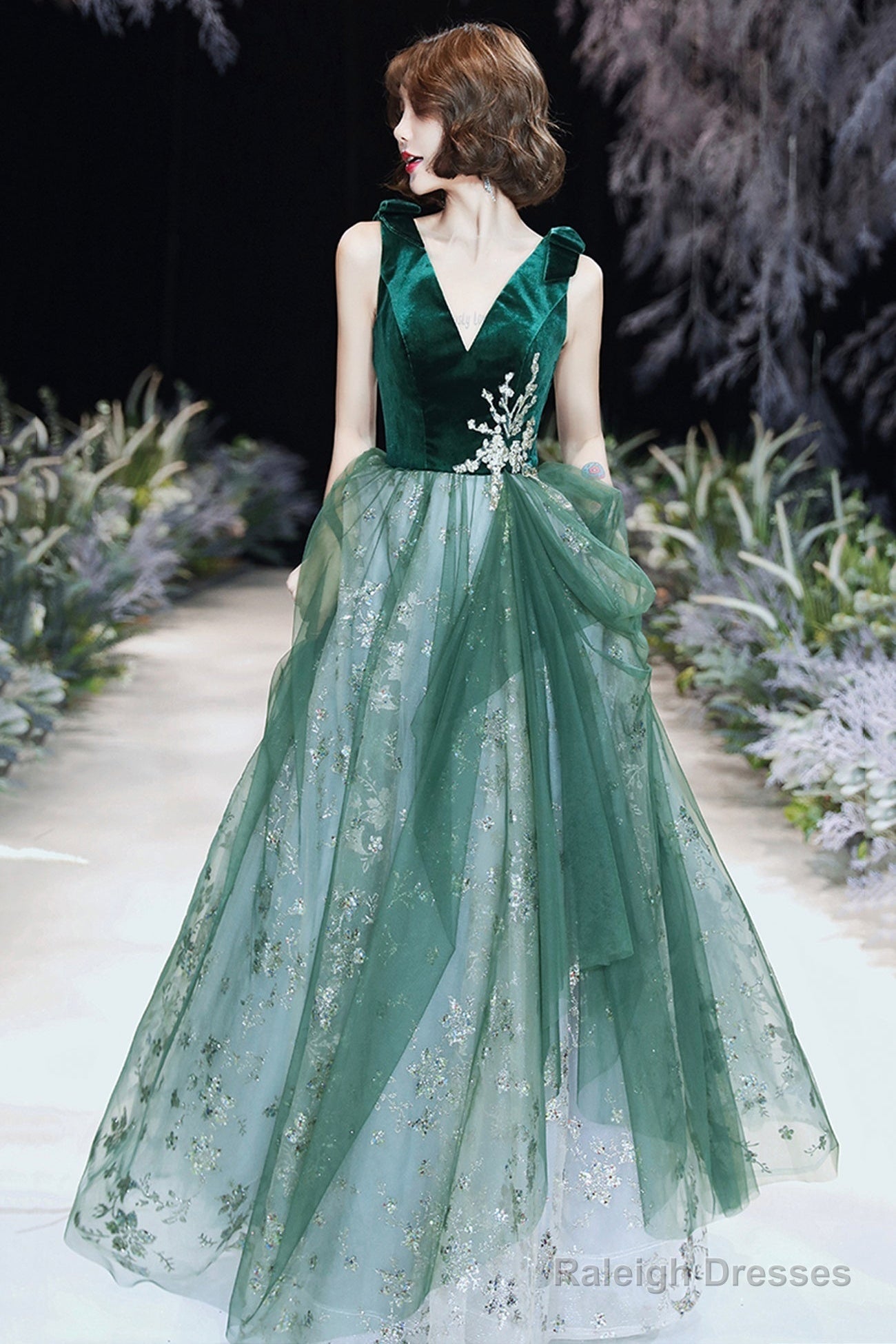 Green Velvet Tulle Long Prom Dresses, V-Neck Green Evening Dresses