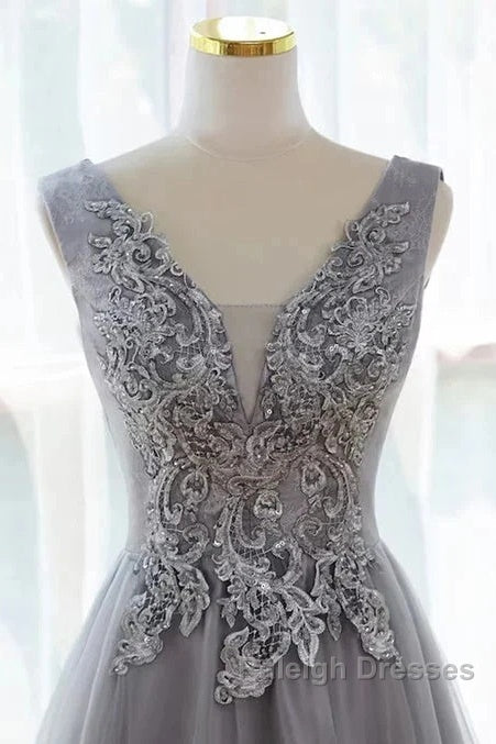 Grey A-Line Tulle With Lace Long Prom Dresses V-Neckline Prom Dresses Sleeveless December Wedding Guest Dresses