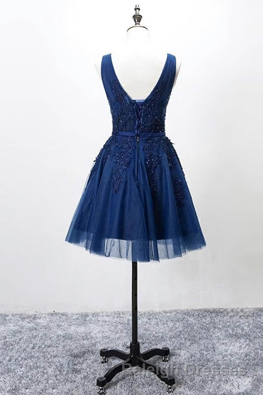 Grey Lace-up Tulle Short Homecoming Dresses with Lace Appliques