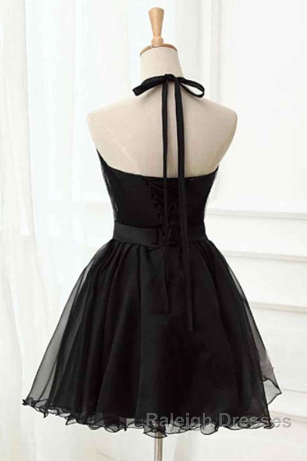 Halter Neck Backless Black Short Prom Dresses Open Back Black Homecomi