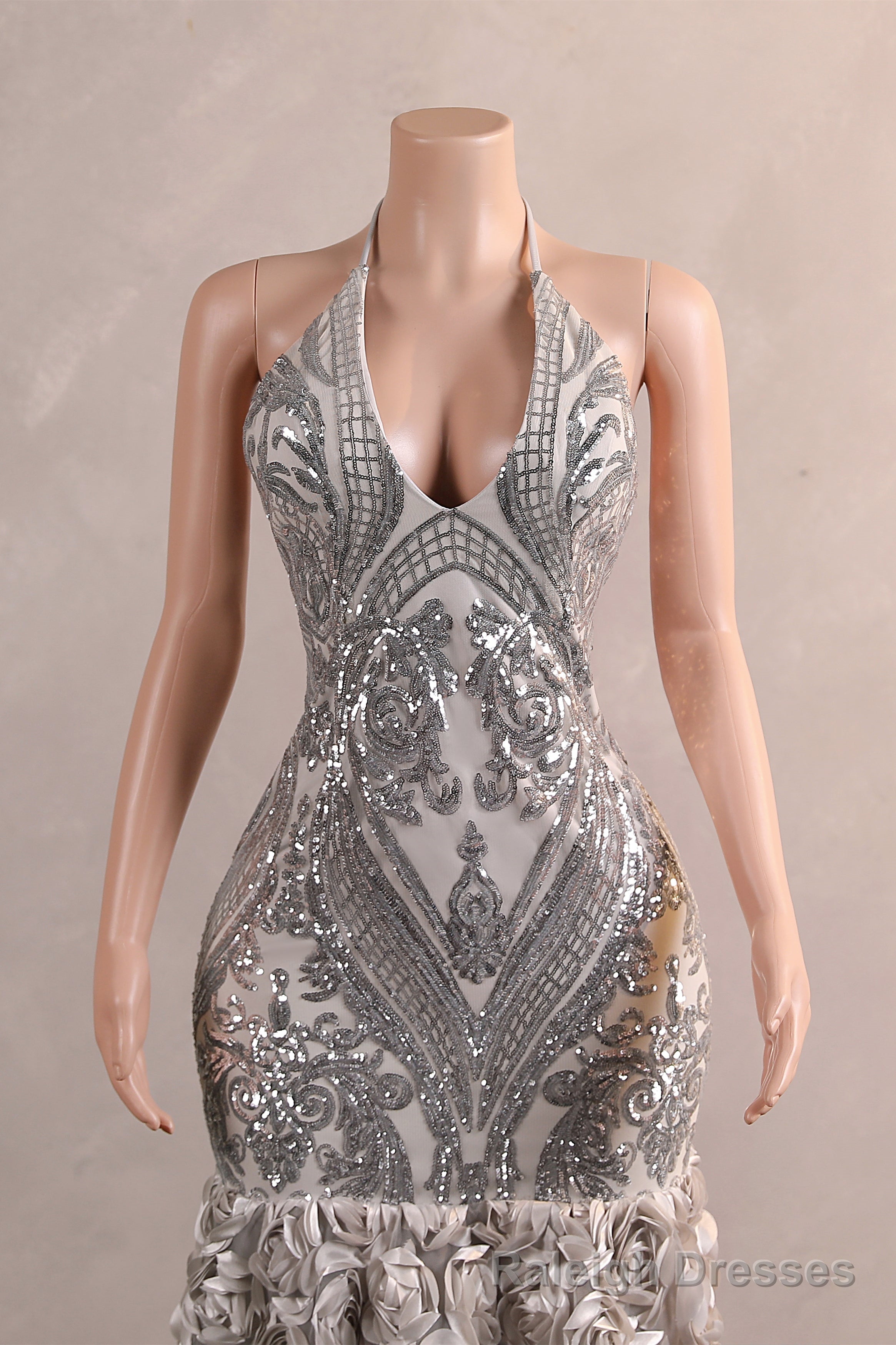 Halter Sequins Mermaid Dress Off Shoulder Deep V Neck Prom Gown Sexy Backless Long Train Prom Prom Prom Gown