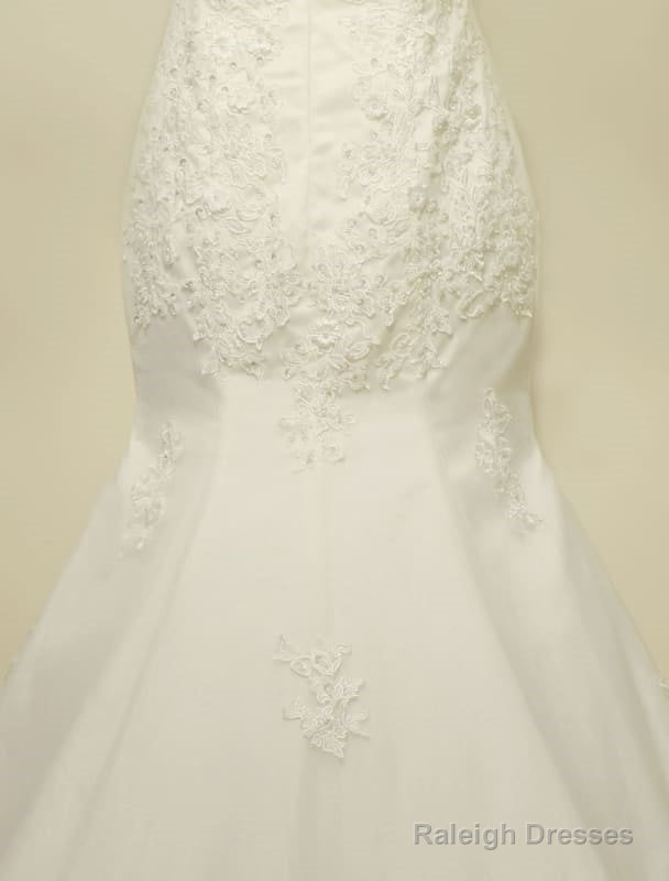 High Qulity Lace Mermaid Wedding Dresses Illusion Chaple Train Ivory Beading Bridal Gowns