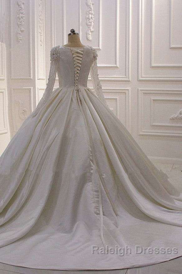Ivory Long Sleevess Jewel Ruffless Flowers Bedaings Wedding Dresses