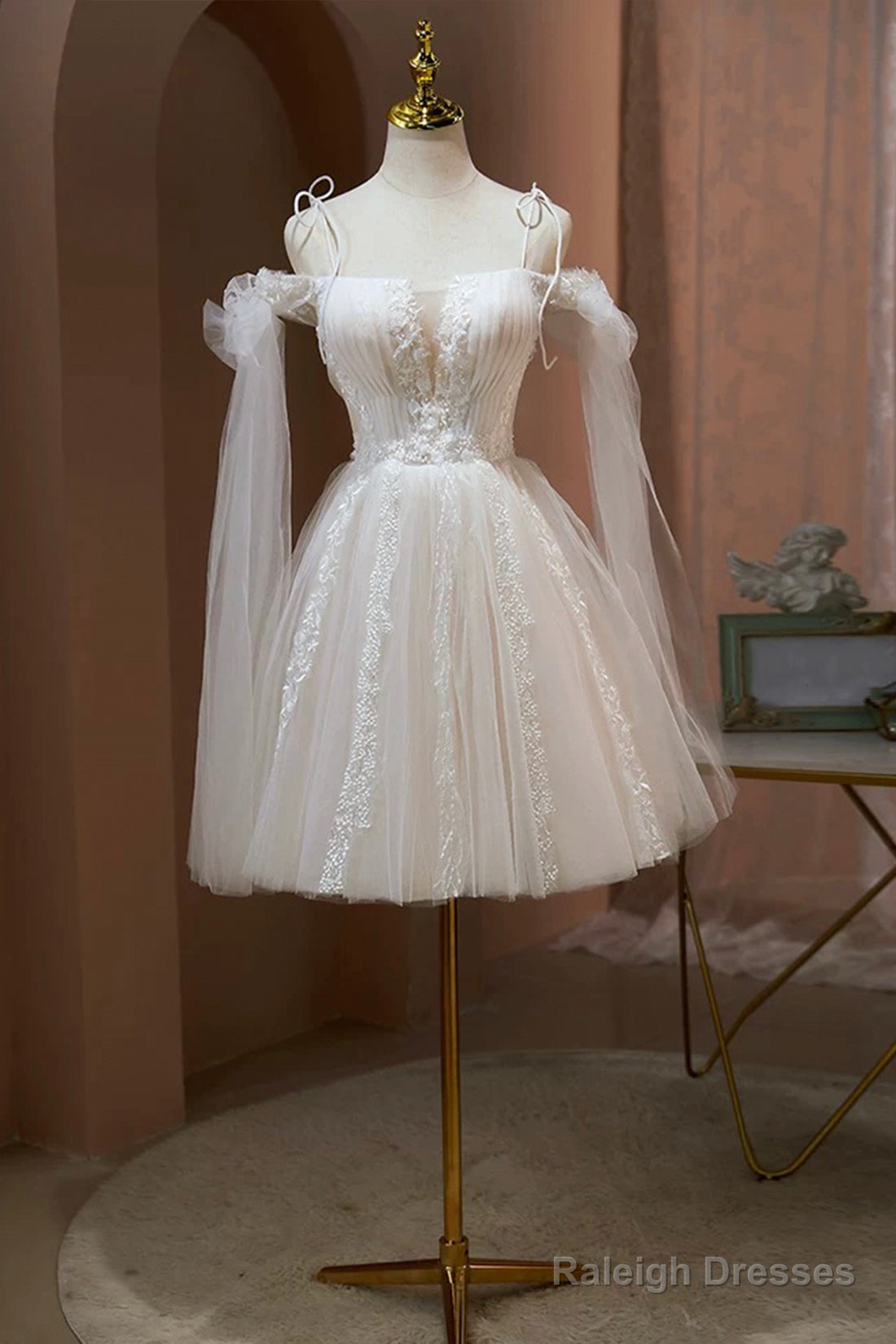 Ivory Off-The-Shoulder Spaghetti Strap Lace Knee Length Prom Dresses