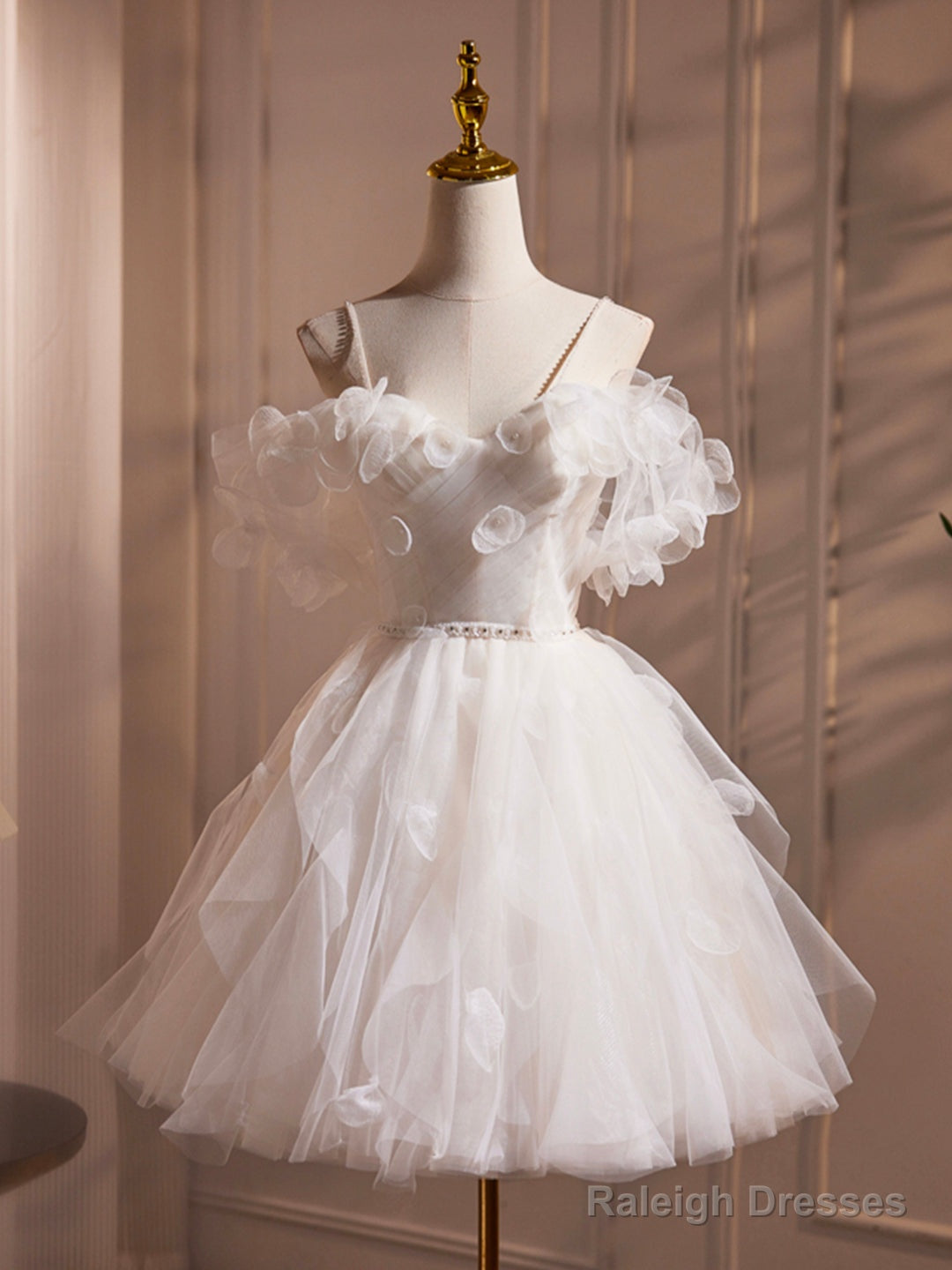 Ivory Spaghetti Strap Tulle Short Prom Dresses Lovely A-Line Prom Dresses
