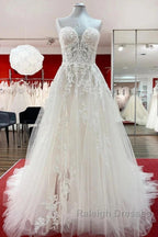 Ivory Tulle Lace Wedding Dress A-Line Sweetheart Bridal Dress With Sweep Train Off Shoulder