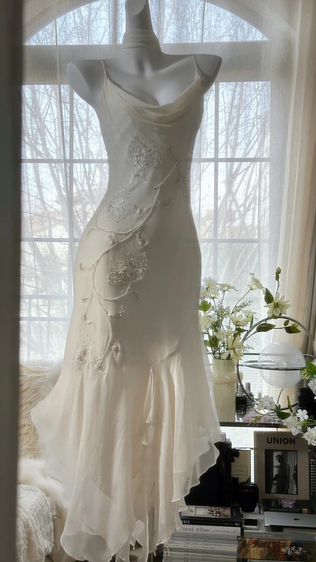 Ivory White Elegant Fashion Exquisite Floral Beading Long Chiffon Ball Gown Evening Dress Party Dress