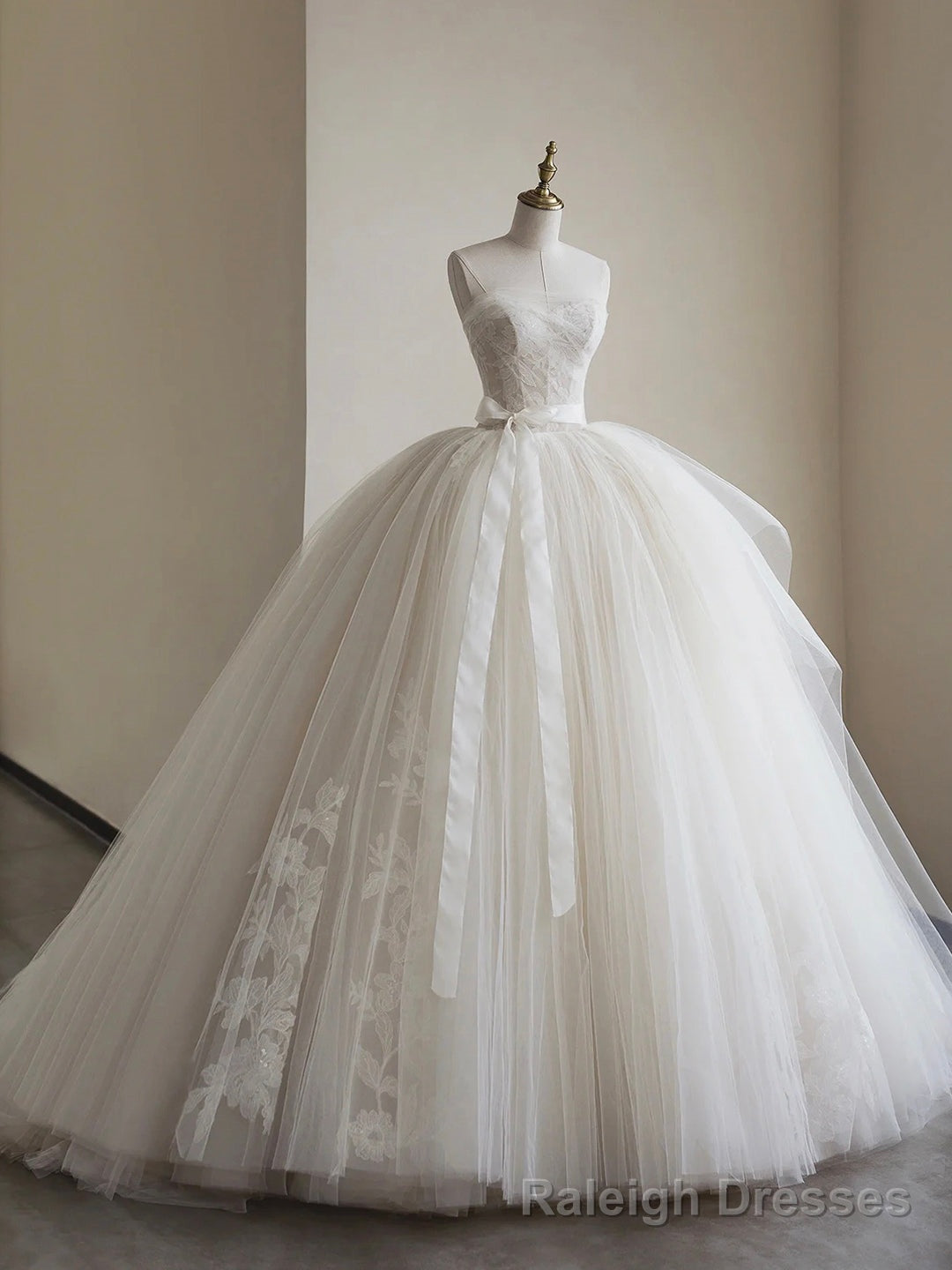 Light Champagne Ball Gown Tulle Sweetheart Long Prom Dress, Beautiful Formal Dress Sweet 16 Dress Main image