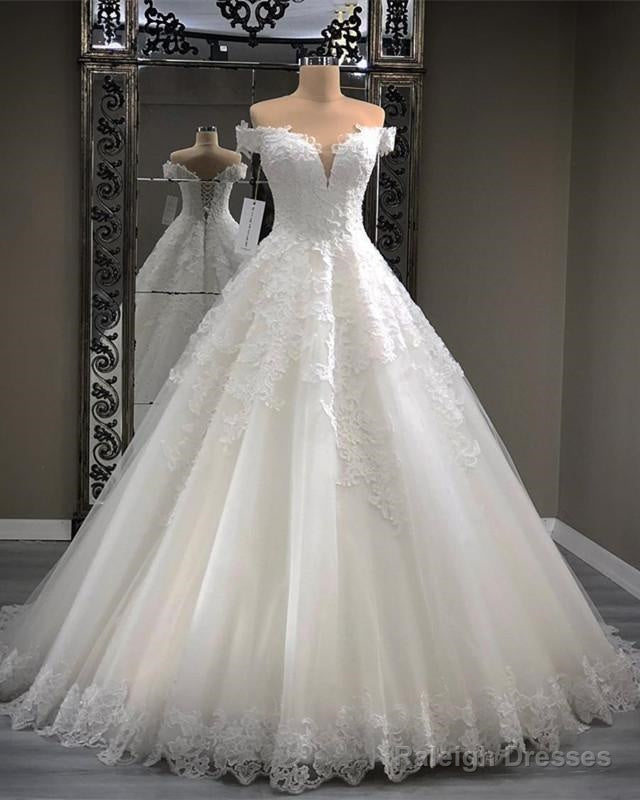 Lace Appliques Sweetheart Tulle Ball Gown Wedding Dress Off The Shoulder