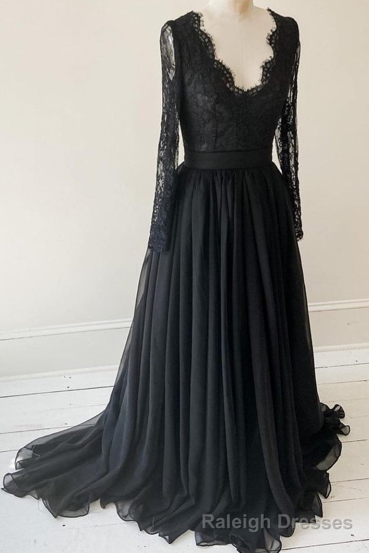 Lace Long Sleeves Black Evening Gown with Chiffon Skirt Main image