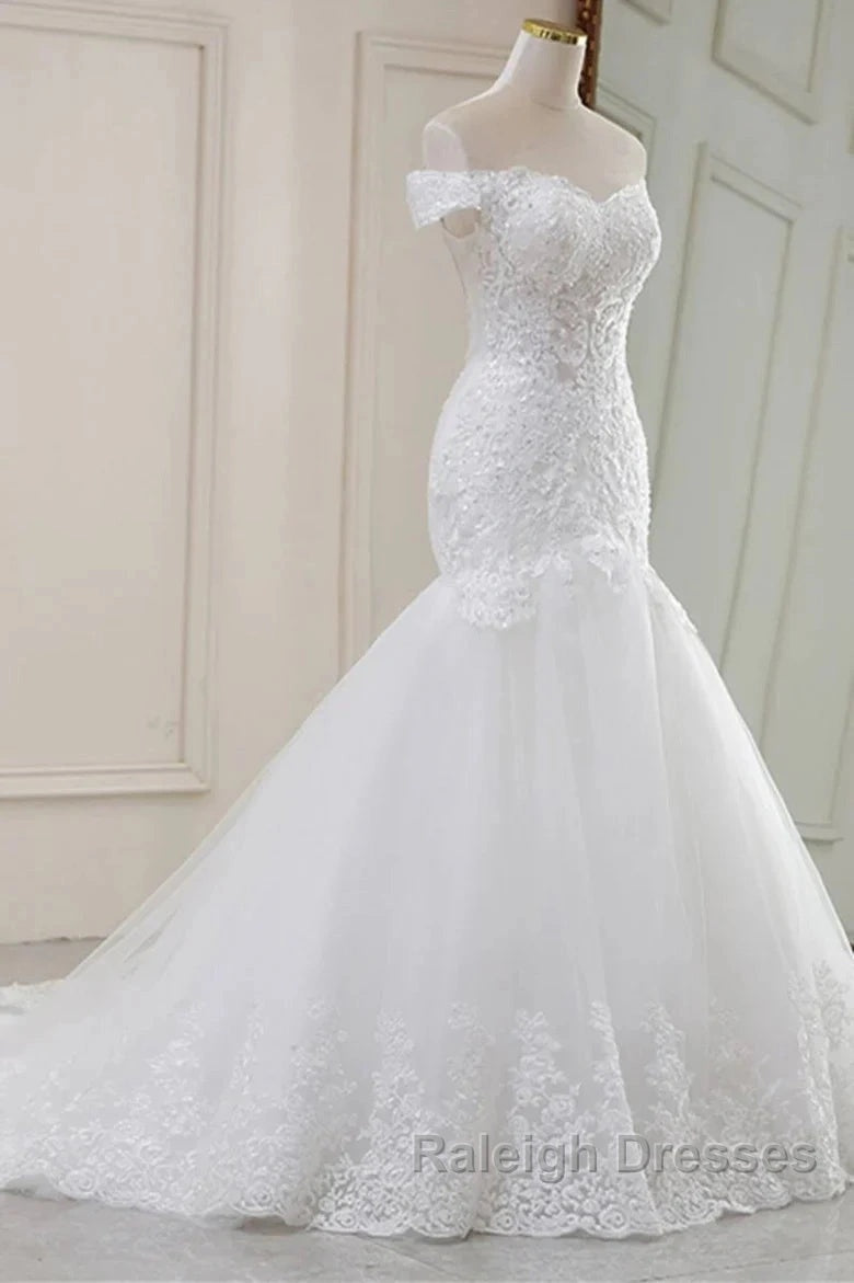 Lace Off-The-Shoulder Trumpet Long Wedding Dress