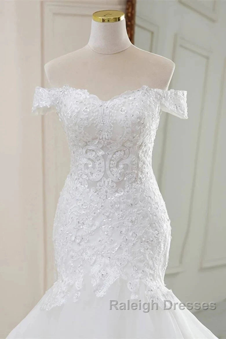 Lace Off-The-Shoulder Trumpet Long Wedding Dress